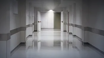 Iluminación de emergencia y señalización de salidas para hospitales