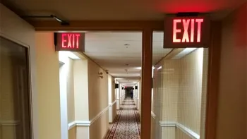 Señal de salida de emergencia para hoteles